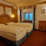 Roy Hotel Malga Ciapela