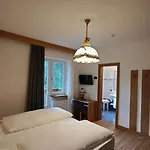 Hotel Roy