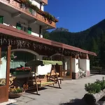 Roy Hotel