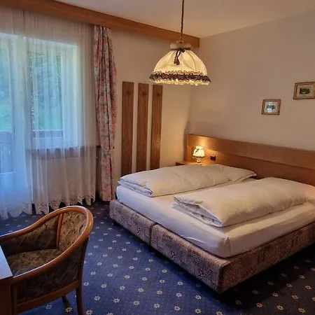 Hotel Roy 3*
