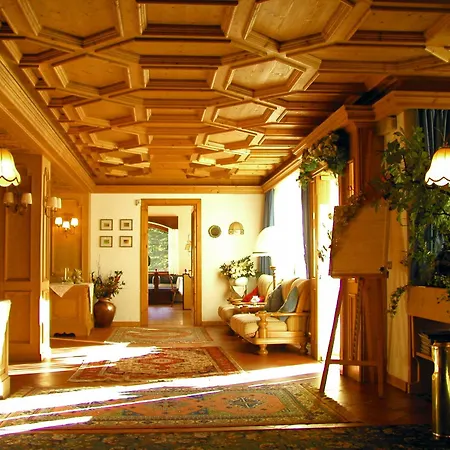 Roy Hotel