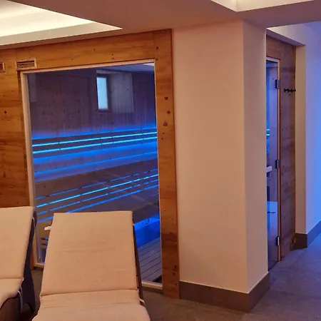Hotel Roy