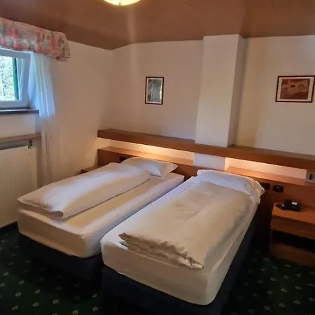 Roy Hotel Malga Ciapela
