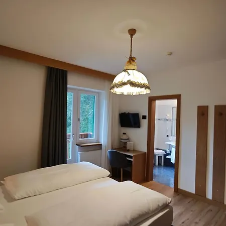 Hotel Roy