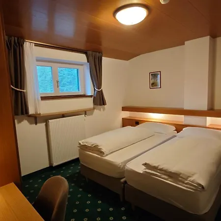 Roy 3* Malga Ciapela