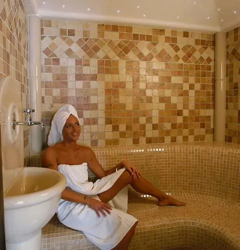 ロイ 3* マルガ・チアペラ