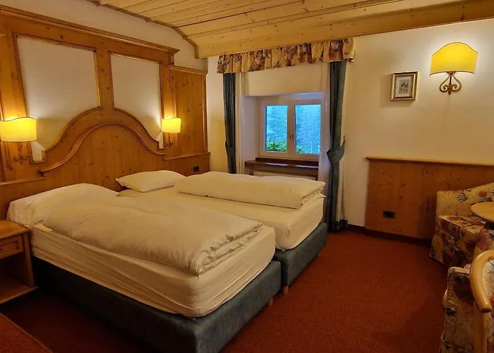 ロイ ホテル マルガ・チアペラ